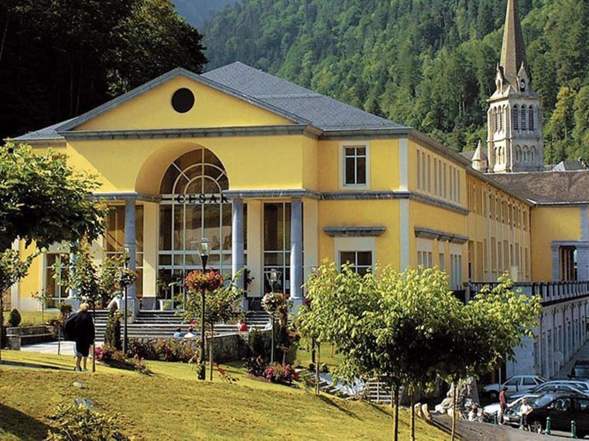 Cauterets: Apt 2 Chambres, Balcon, Wifi - Fr-1-401-26 Екстериор снимка